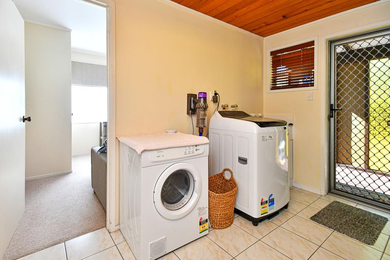 Photo of property in 1/24 Victoria Road, Papatoetoe, Auckland, 2025