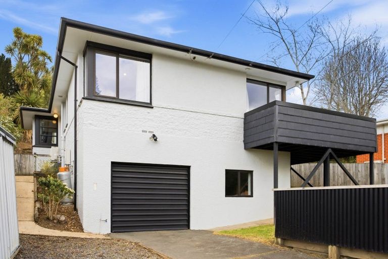 Photo of property in 23 Centennial Avenue, Helensburgh, Dunedin, 9010