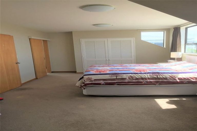 Photo of property in 30 Nalanda Crescent, Broadmeadows, Wellington, 6035