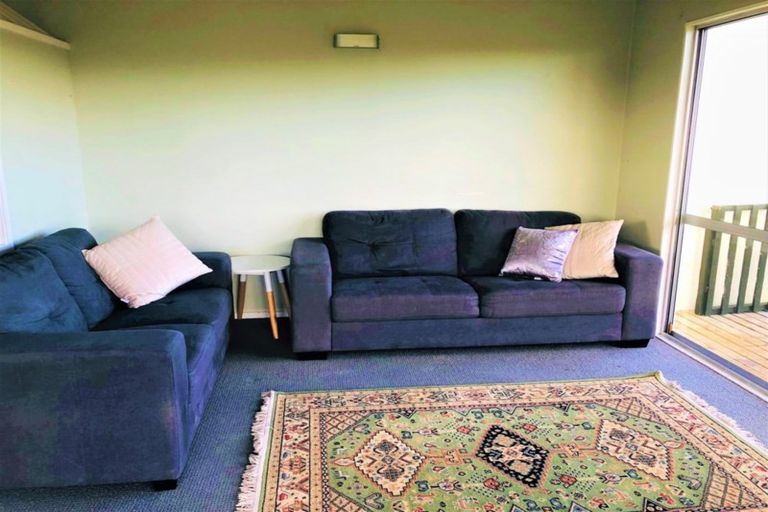 Photo of property in 35b Raumati Crescent, Onerahi, Whangarei, 0110