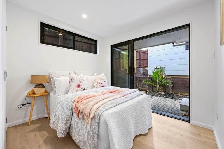 Photo of property in 40a Powrie Street, Glenfield, Auckland, 0629