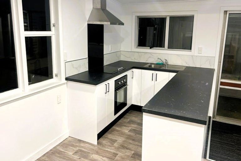 Photo of property in 42 Tennyson Street, Dannevirke, 4930