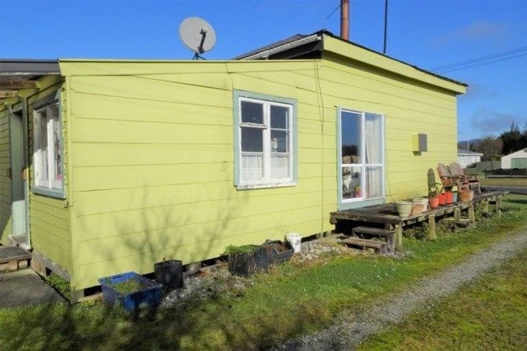 Photo of property in 3 Matai Street, Dobson, Greymouth, 7805