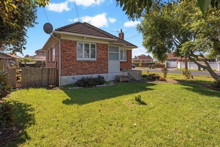 Photo of property in 38 Atkinson Avenue, Papatoetoe, Auckland, 2025