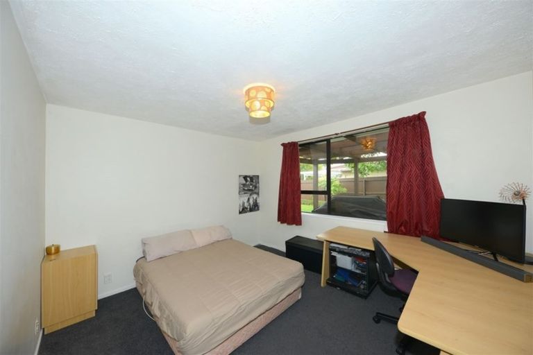 Photo of property in 5 Crosdale Place, Burnside, Christchurch, 8042
