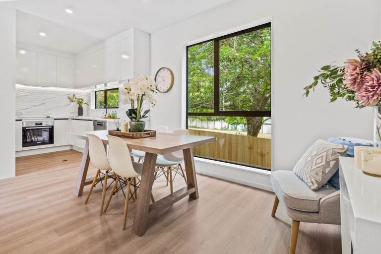 Photo of property in 36b Whitford Road, Botany Downs, Auckland, 2014