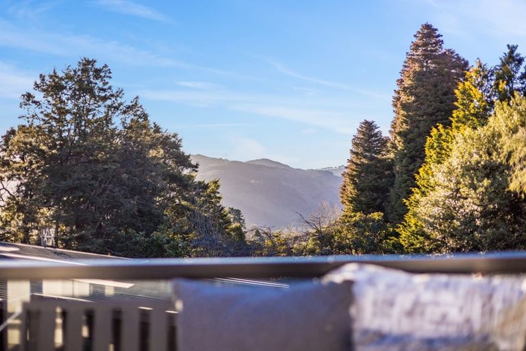 Photo of property in 20 Freemans Way, Pinehaven, Upper Hutt, 5019