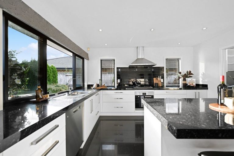 Photo of property in 5 Briar Rose Court, Huntington, Hamilton, 3210