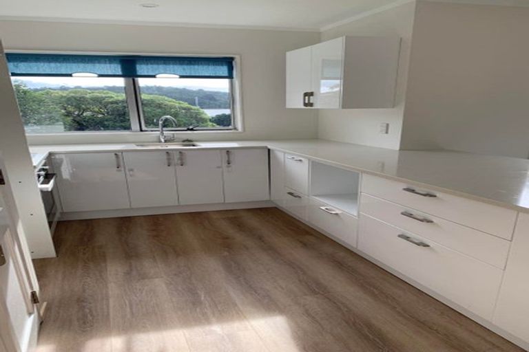 Photo of property in 2/8 Beauly Grove, Papakowhai, Porirua, 5024