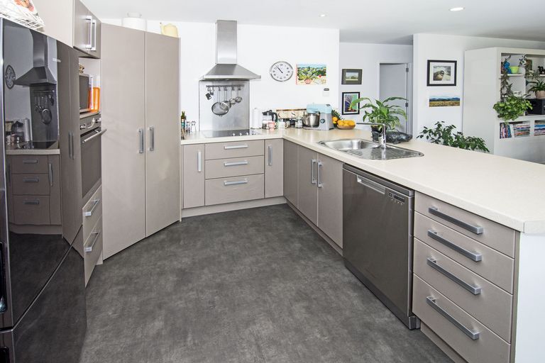 Photo of property in 19 Nash Place, Masterton, 5810