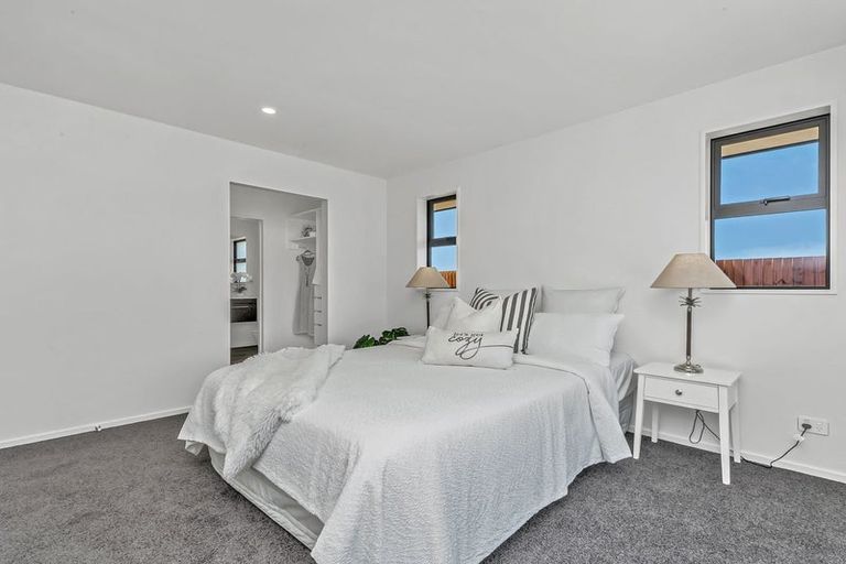 Photo of property in 9 Piwakawaka Place, Leeston, 7632