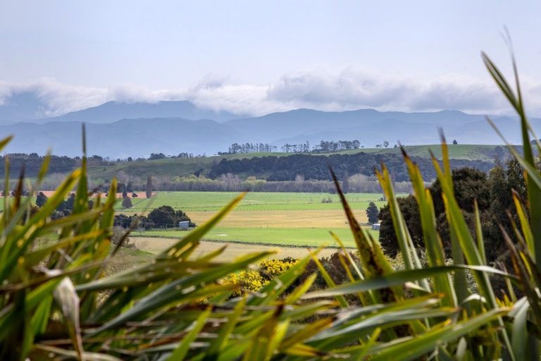 Photo of property in 312e Ahiaruhe Road, Ahiaruhe, Carterton, 5792