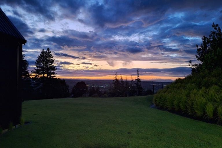 Photo of property in 46 Harry Dreadon Road, Opaheke, Papakura, 2584