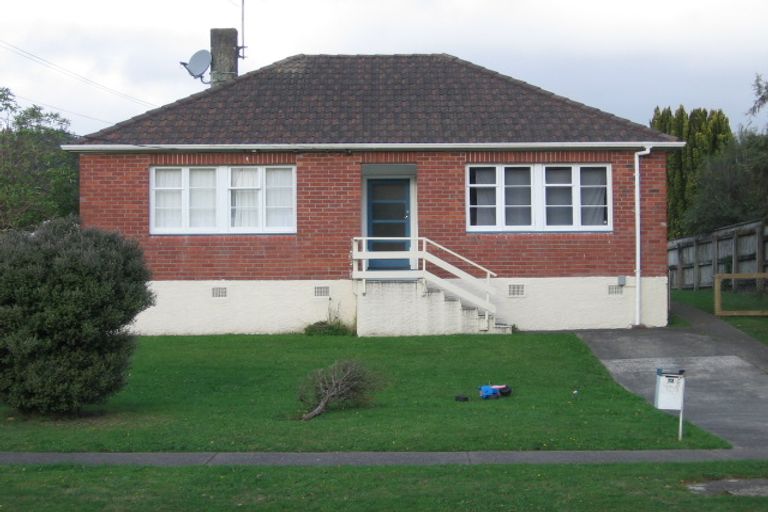 Photo of property in 72 Molesworth Street, Taita, Lower Hutt, 5011