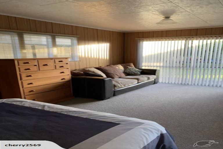 Photo of property in 13 De Thiery Place, Pakuranga Heights, Auckland, 2010