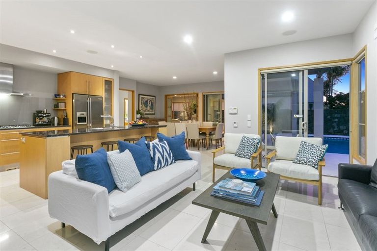 Photo of property in 4a Saltburn Road, Milford, Auckland, 0620