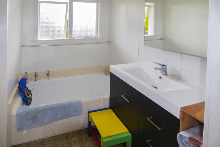 Photo of property in 1 Parklane Place, Weston, Oamaru, 9401