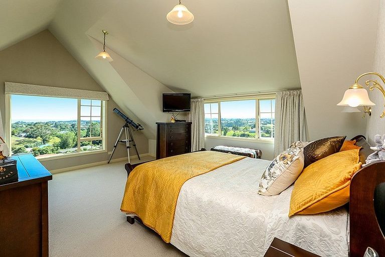 Photo of property in 43b Veale Road, Frankleigh Park, New Plymouth, 4371