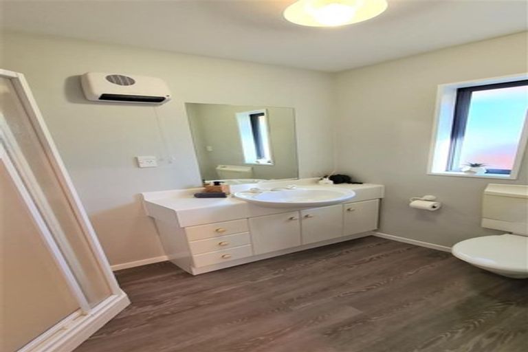 Photo of property in 10 Van Dieman Close, Templeton, Christchurch, 8042