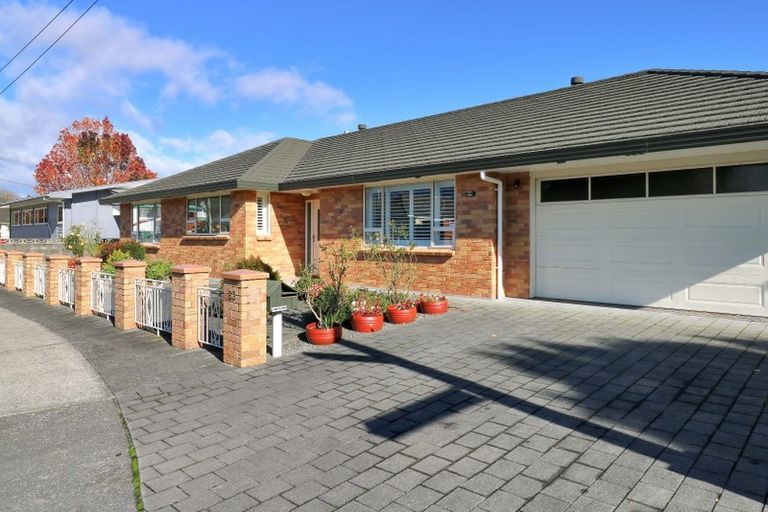 Photo of property in 33 Whitley Avenue, Ebdentown, Upper Hutt, 5018
