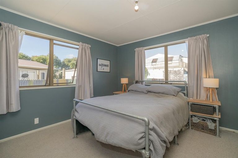 Photo of property in 16 Lee Street, Whitianga, 3510