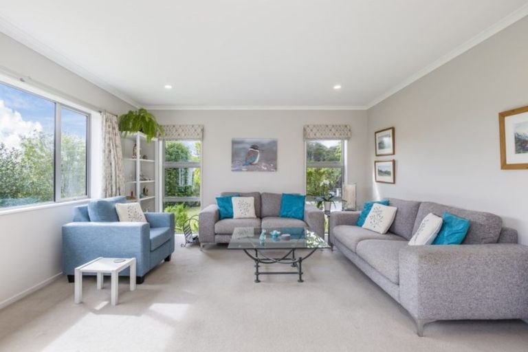 Photo of property in 14 Beachwood Drive, Hatfields Beach, Orewa, 0931