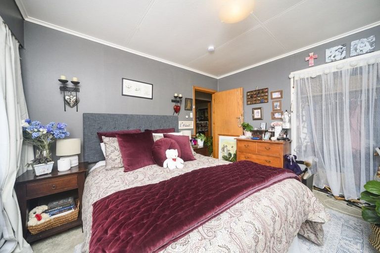 Photo of property in 24 Pembroke Street, Highbury, Palmerston North, 4412