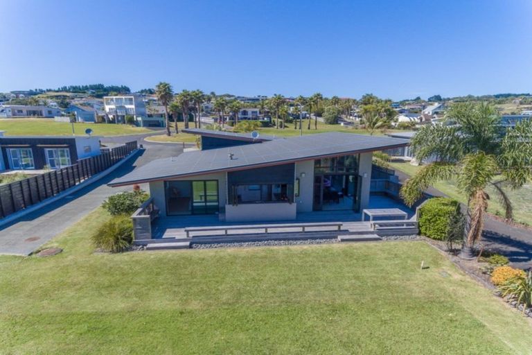 Photo of property in 34 Bayside Drive, Coopers Beach, 0420