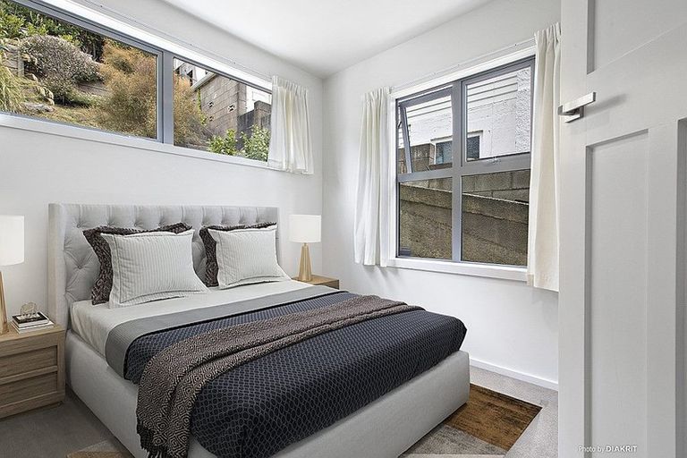 Photo of property in 5 Valley Street, Island Bay, Wellington, 6023