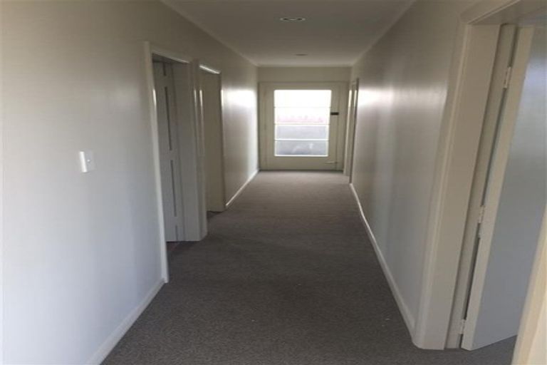 Photo of property in 26 Paremata Crescent, Paremata, Porirua, 5024