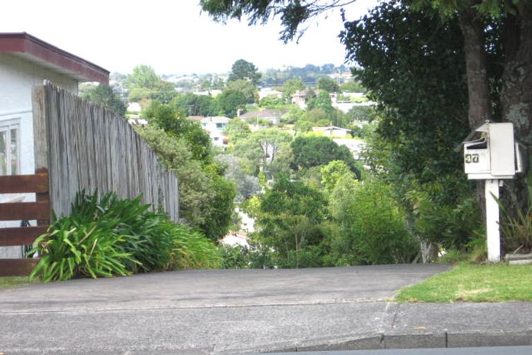 Photo of property in 2/47 Target Road, Totara Vale, Auckland, 0629
