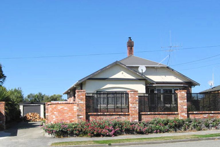 Photo of property in 20 Rolleston Street, Watlington, Timaru, 7910