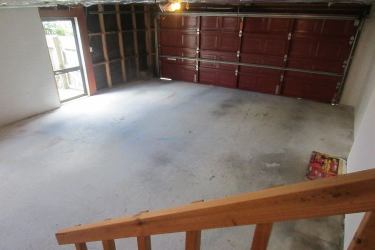 Photo of property in 99 Woodman Drive, Tawa, Wellington, 5028