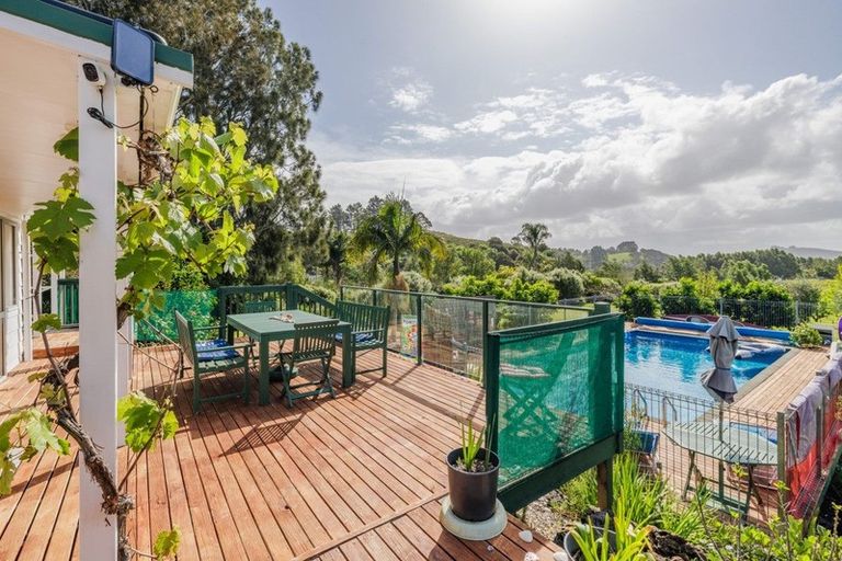 Photo of property in 98 Edmonds Road, Kerikeri, 0293