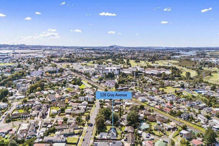 Photo of property in 128 Gray Avenue, Papatoetoe, Auckland, 2024
