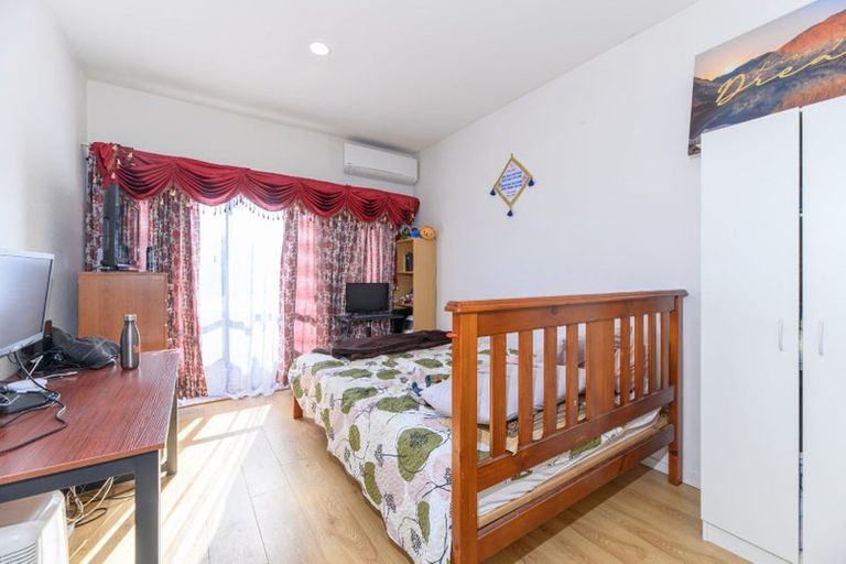 Photo of property in 38f Arawa Street, New Lynn, Auckland, 0600
