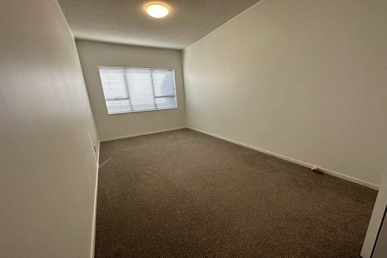 Photo of property in 1/8 Vincent Street, Howick, Auckland, 2014