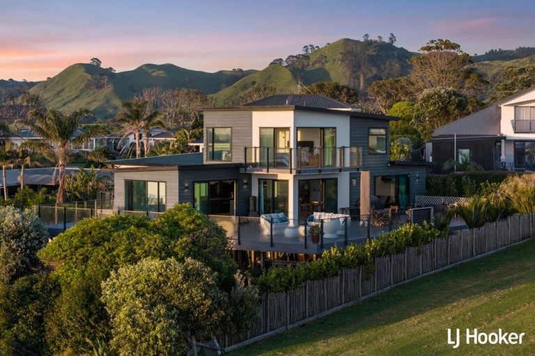 Photo of property in 39b The Crescent, Waihi Beach, 3611