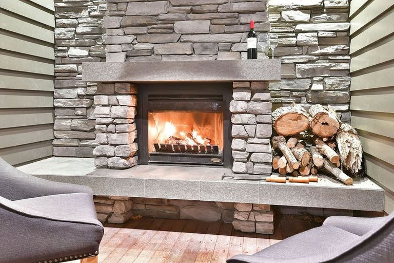 Photo of property in 2 Andre Rise, Stanmore Bay, Whangaparaoa, 0932