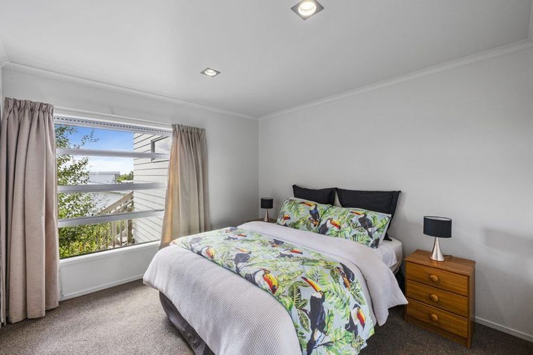 Photo of property in 28a Weka Street, Mangawhai, 0505