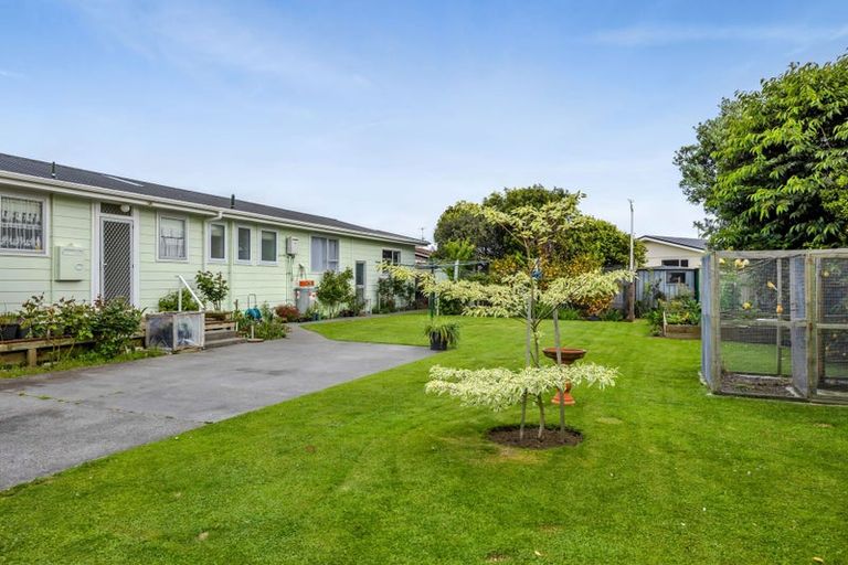 Photo of property in 35 Murdoch Street, Hawera, 4610