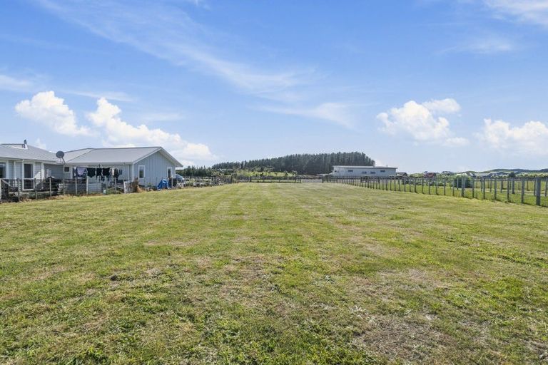 Photo of property in 16 Mowhia Grove, Waitarere, Levin, 5510