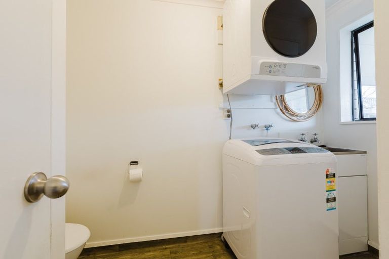 Photo of property in 43 Pencarrow Street, Highbury, Palmerston North, 4412