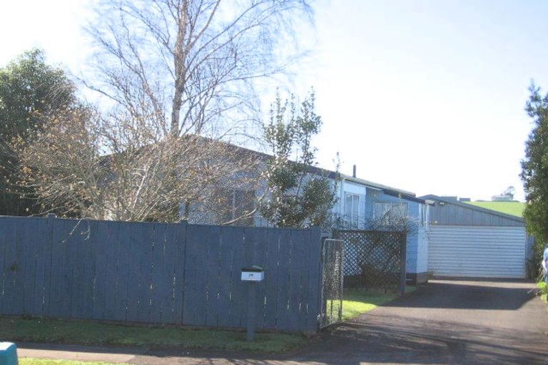 Photo of property in 29 Pukeroa Place, Papakura, 2110