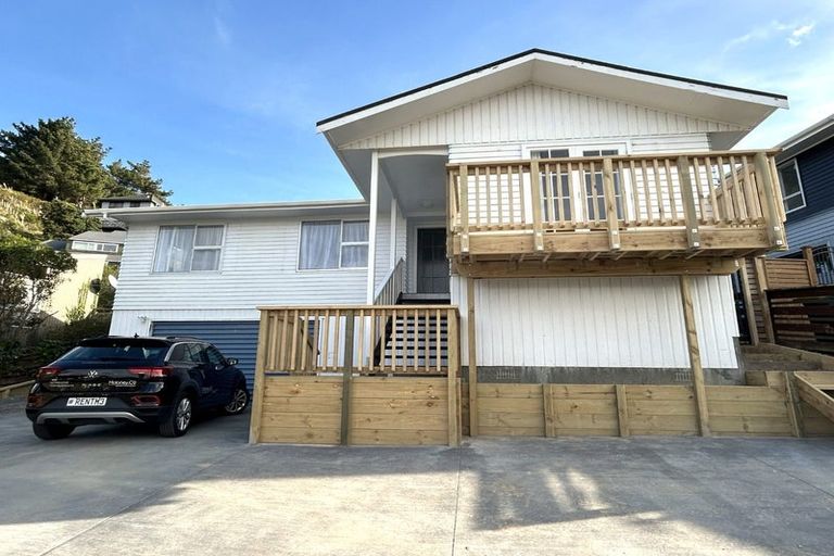 Photo of property in 15 The Anchorage, Whitby, Porirua, 5024