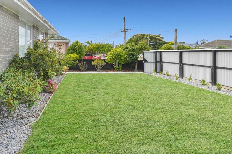 Photo of property in 32 Reynolds Avenue, Bishopdale, Christchurch, 8053