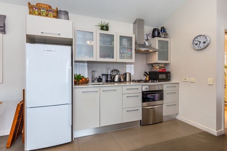 Photo of property in 33 Chateau Crescent, Rangatira Park, Taupo, 3330