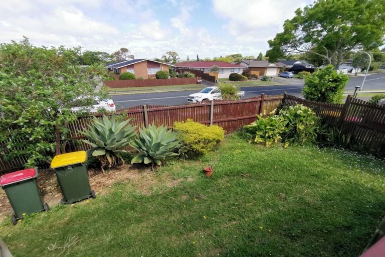 Photo of property in 1/11 Cromdale Avenue, Highland Park, Auckland, 2010