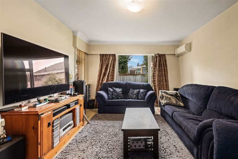 Photo of property in 1/124 Harris Crescent, Papanui, Christchurch, 8053