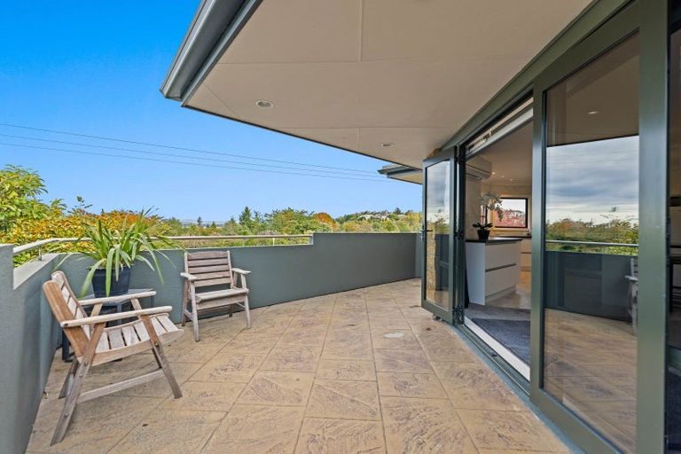 Photo of property in 34 Kinder Street, Acacia Bay, Taupo, 3330